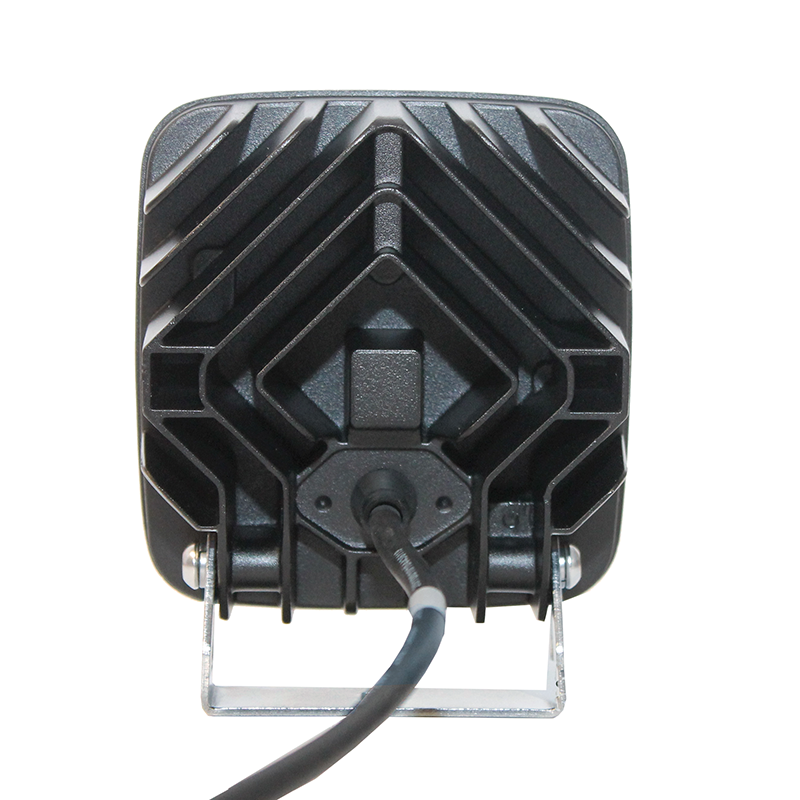 LED Arbeitsscheinwerfer 3000 Lumen mit Deutschstecker vorverkabelt LED Arbeitsscheinwerfer 3000 Lumen